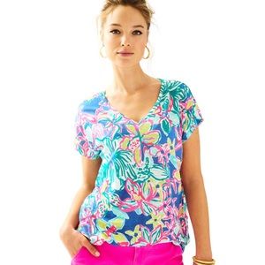 Lilly Pulitzer Vneck Hartwell 𝚃𝚘𝚙 Sz small